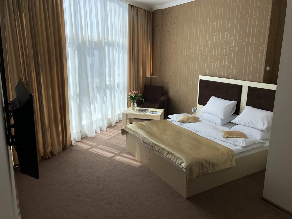 Khaghani Center Hotel บากู ภายนอก รูปภาพ