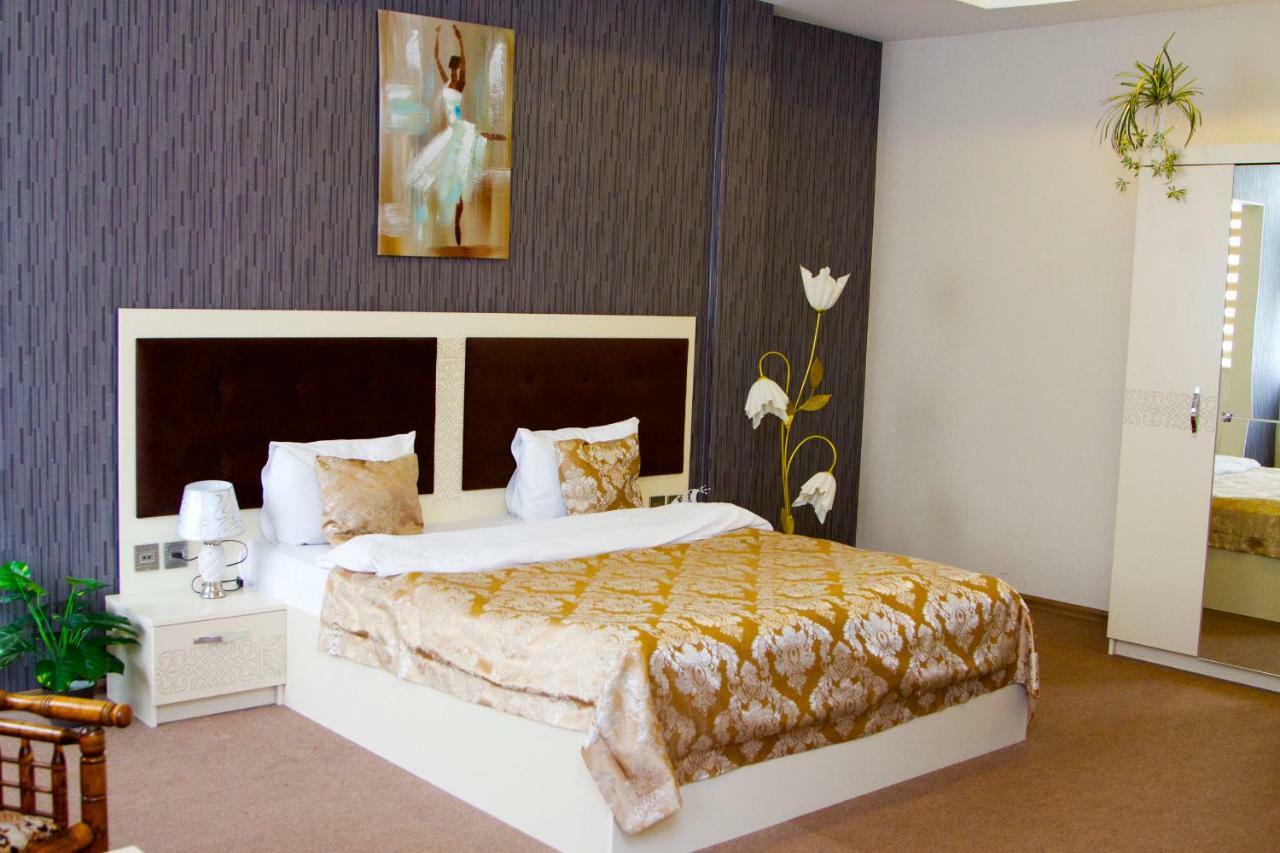 Khaghani Center Hotel บากู ภายนอก รูปภาพ